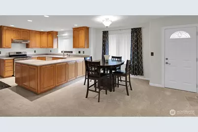 814 105th Street S, Tacoma, WA 98444 - Photo 4