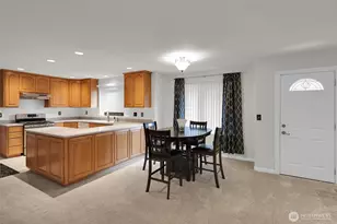 814 105th St S, Tacoma, WA 98444 - Photo 4