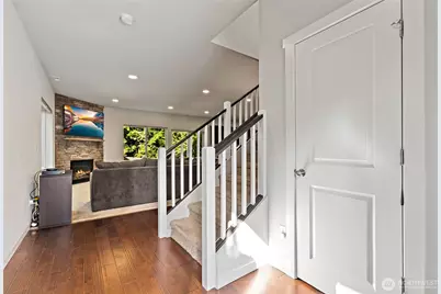 15826 Meridian Avenue S, Bothell, WA 98012 - Photo 4