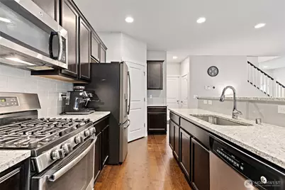 15826 Meridian Avenue S, Bothell, WA 98012 - Photo 14