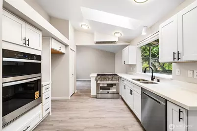 604 213th Street SW, Bothell, WA 98021 - Photo 14