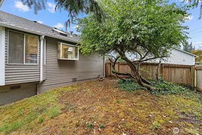 604 213th Street SW, Bothell, WA 98021 - Photo 36