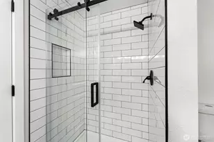 604 213th St SW, Bothell, WA 98021 - Photo 28