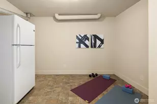 3449 Magnolia Blvd W, Seattle, WA 98199 - Photo 36