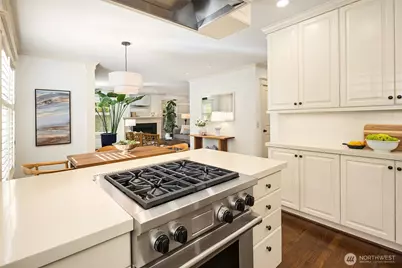 3449 Magnolia Boulevard W, Seattle, WA 98199 - Photo 16