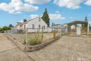 600 E 38th St, Vancouver, WA 98663 - Photo 2