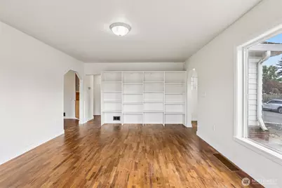 600 E 38th Street, Vancouver, WA 98663 - Photo 6