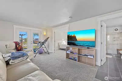 1607 B Avenue, Anacortes, WA 98221 - Photo 20