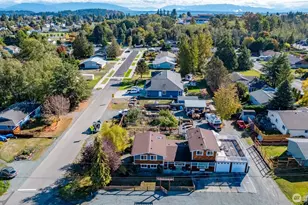 1607 B Ave, Anacortes, WA 98221 - Photo 4