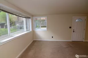 1409 NW 65th St, Seattle, WA 98117 - Photo 6