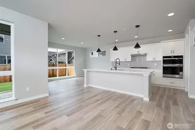 2443 SW Ridgeway Drive, Oak Harbor, WA 98277 - Photo 4