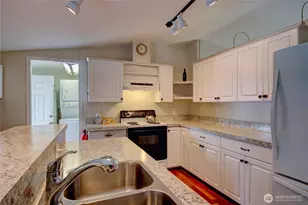 2901 Schuller Pl, Mount Vernon, WA 98273 - Photo 12