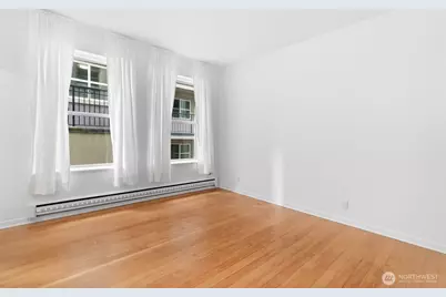 7 Harrison Street #26, Seattle, WA 98109 - Photo 18