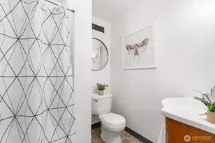 7 Harrison St, Seattle, WA 98109 - Photo 22