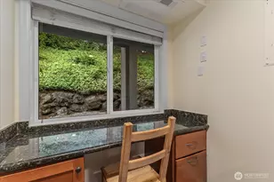 130 105th Ave SE, Bellevue, WA 98004 - Photo 6