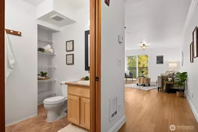 1001 N State Street #403, Bellingham, WA 98225 - Photo 12