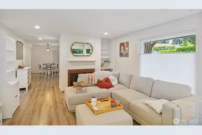 11005 Crestwood Drive S, Seattle, WA 98178 - Photo 10