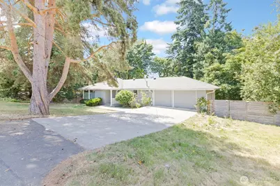 11005 Crestwood Drive S, Seattle, WA 98178 - Photo 2