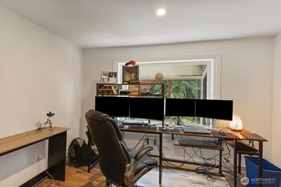 11005 Crestwood Drive S, Seattle, WA 98178 - Photo 22