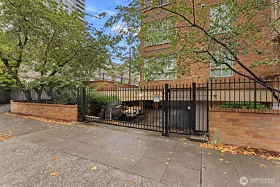 905 Cherry Street #601, Seattle, WA 98104 - Photo 16