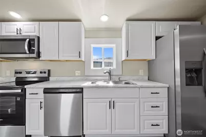 681 Lonetree Lane, Richland, WA 99352 - Photo 2