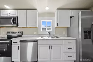 681 Lonetree Ln, Richland, WA 99352 - Photo 2