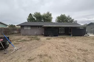 1213 12th St, Benton City, WA 99320 - Photo 32