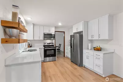 18624 59th Street E, Lake Tapps, WA 98391 - Photo 14