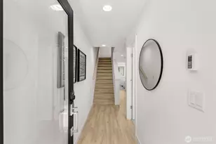 8337 C 12th Ave NW, Seattle, WA 98117 - Photo 18