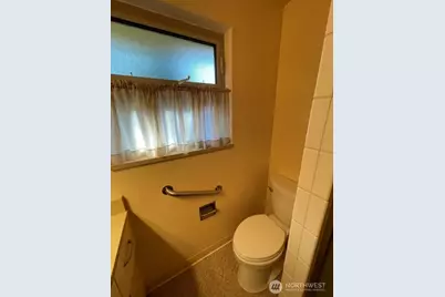 15541 Palatine Avenue N, Shoreline, WA 98133 - Photo 20