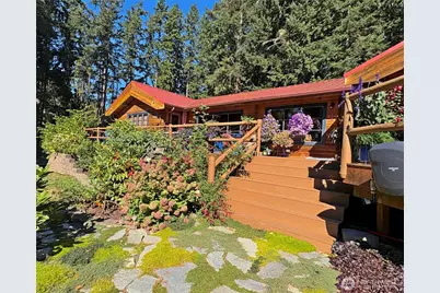 898 E Meadowood Lane, Freeland, WA 98249 - Photo 1