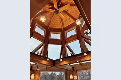 898 E Meadowood Lane, Freeland, WA 98249 - Photo 12