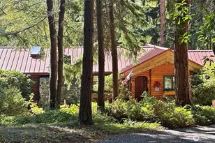 898 E Meadowood Ln, Freeland, WA 98249 - Photo 2