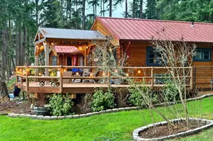 898 E Meadowood Ln, Freeland, WA 98249 - Photo 10