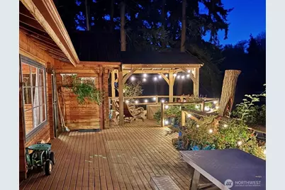 898 E Meadowood Lane, Freeland, WA 98249 - Photo 1