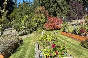 898 E Meadowood Ln, Freeland, WA 98249 - Photo 36