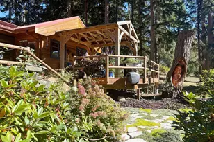 898 E Meadowood Ln, Freeland, WA 98249 - Photo 2