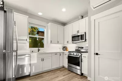 13005 NE 73rd Street #2, Kirkland, WA 98033 - Photo 8