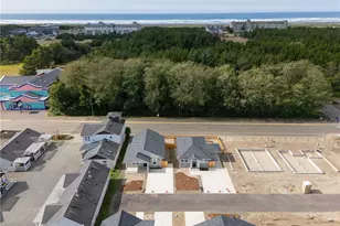 121 7th St SW, Long Beach, WA 98631 - Photo 8