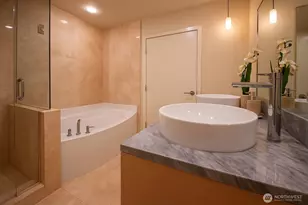 737 Olive Way, Seattle, WA 98101 - Photo 16