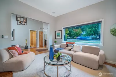 13017 3rd Avenue NW, Seattle, WA 98177 - Photo 2