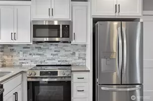 109 7th St SW, Long Beach, WA 98631 - Photo 8