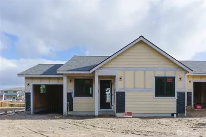 109 7th Street SW, Long Beach, WA 98631 - Photo 1