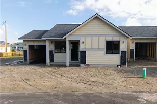 109 7th St SW, Long Beach, WA 98631 - Photo 2