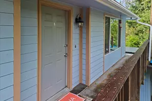 103 Lowrane Dr, Kelso, WA 98626 - Photo 2