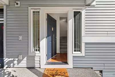 15720 Manor Way #F1, Lynnwood, WA 98087 - Photo 2