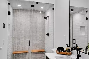 5632 NE 55th St, Seattle, WA 98105 - Photo 32