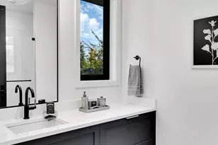 5632 NE 55th St, Seattle, WA 98105 - Photo 26