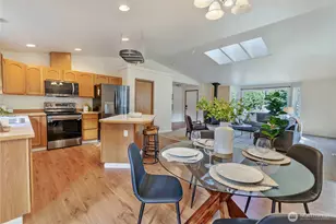 12212 401st St E, Eatonville, WA 98328 - Photo 8