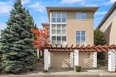 2753 124th Avenue SE, Bellevue, WA 98005 - Photo 1